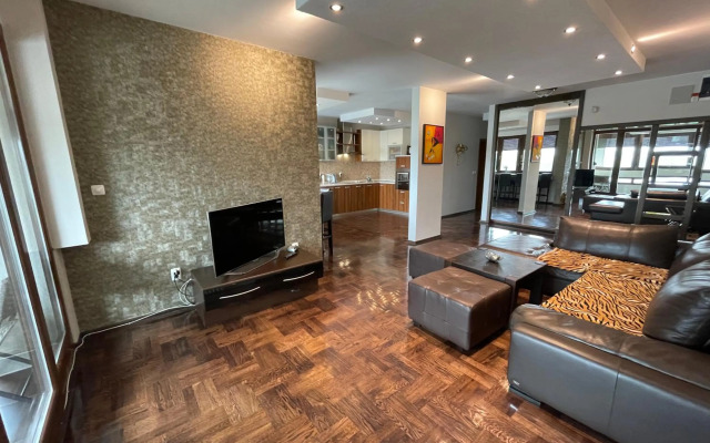 Riverside Luxury Apartment