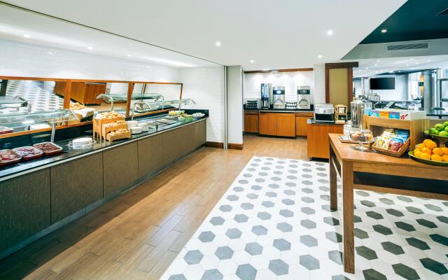 Holiday Inn Peterborough West by IHG