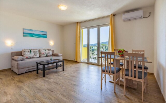 Nice Apartment in Pomer With 1 Bedrooms and Wifi