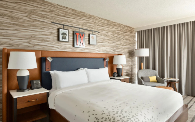 Renaissance Dallas Richardson Hotel