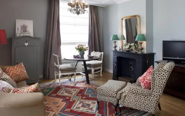Royal Suites Short Stay