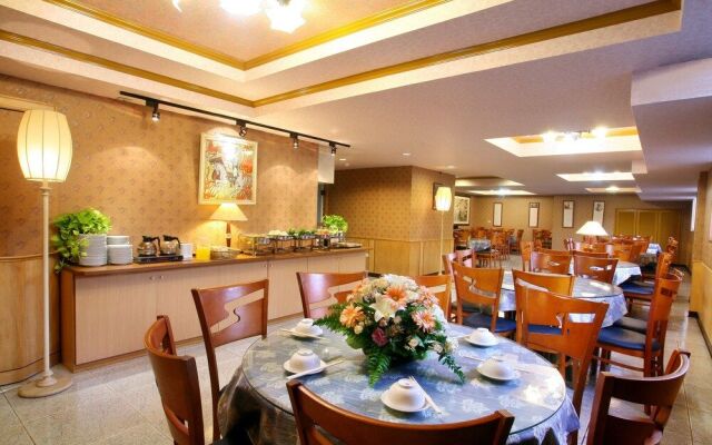 Fu Chun Hotel