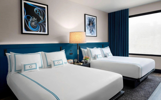 The Oaklander Hotel, Autograph Collection