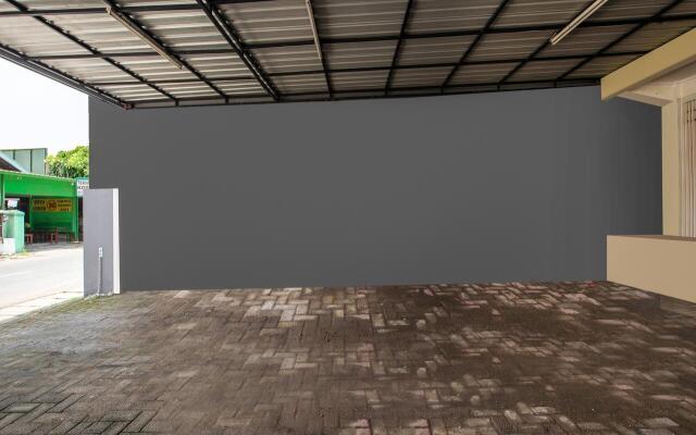 OYO 3508 Griya Aisyah Karah Syariah