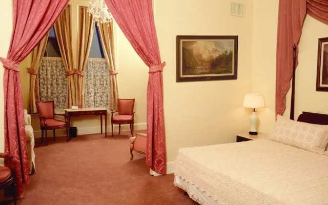 Geiser Grand Hotel