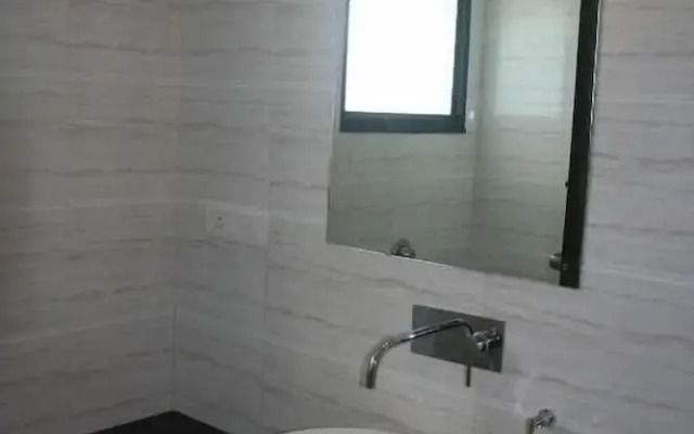 Hotel Girnar