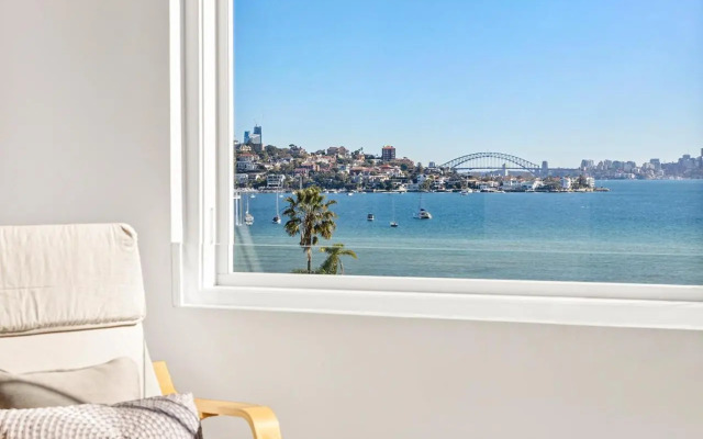 CALE1A - Beachside Harbour Haven