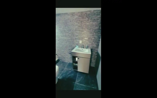 Cambero's Place - Centrally-located Loft-penthouse