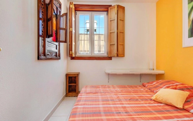 Remarkable 2-bed House in Arona