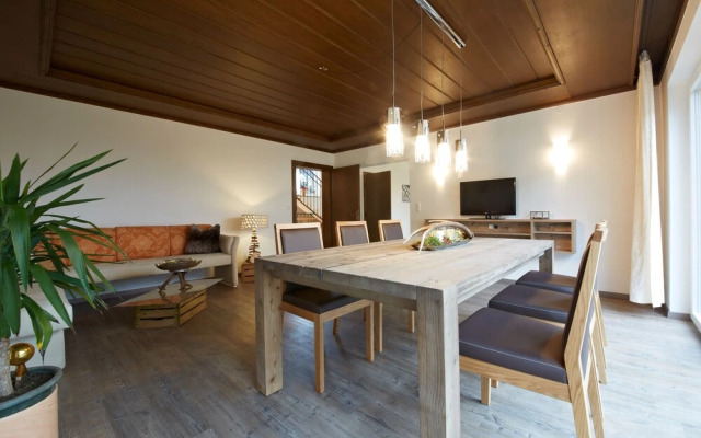 Holiday Home Hettlerhof by HolidayFlats24