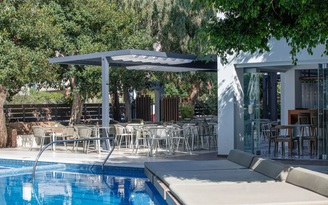 Atrium Ambiance Hotel