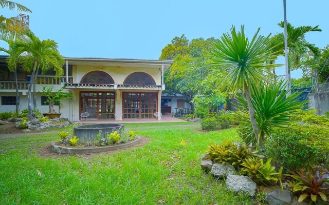 Star Cove Bed And Breakfast by OYO Rooms