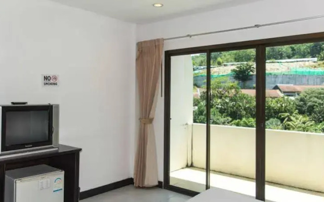 Patong Bay Guesthouse