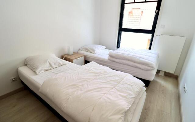 Maison bleue - Apt 4 pers, 2 chambres, prox marché