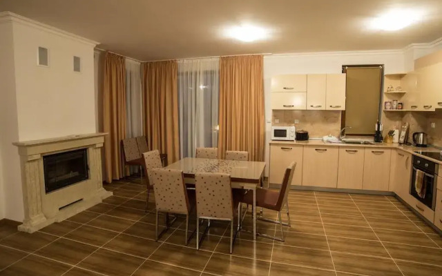 Villas in Complex Trakiyskiy Bryag