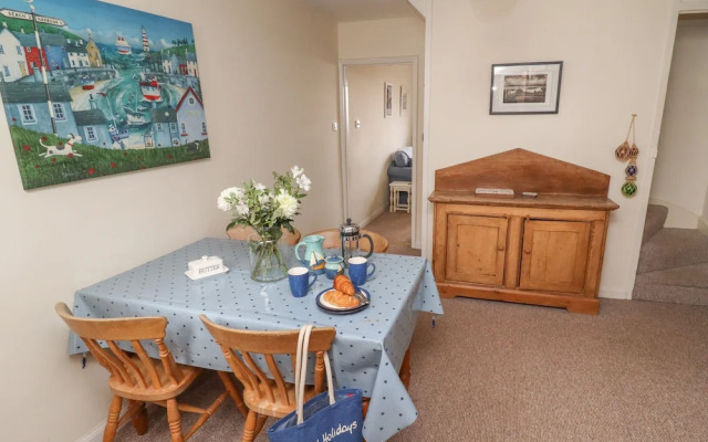 9 Harefield Cottages