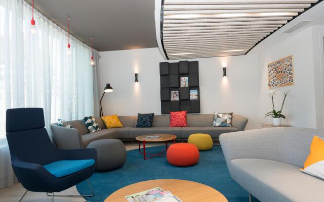 Holiday Inn Express Paris - Velizy by IHG