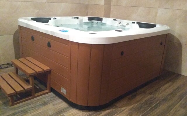 White Castle  (Boutique Apartment Hotel)