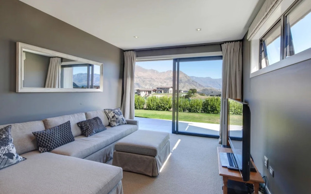Infinity - Lake & Mountain Views - Sleeps 8