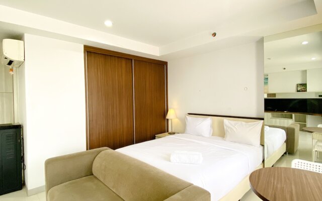 Cozy And Spacious Studio Room Azalea Suites Apartment