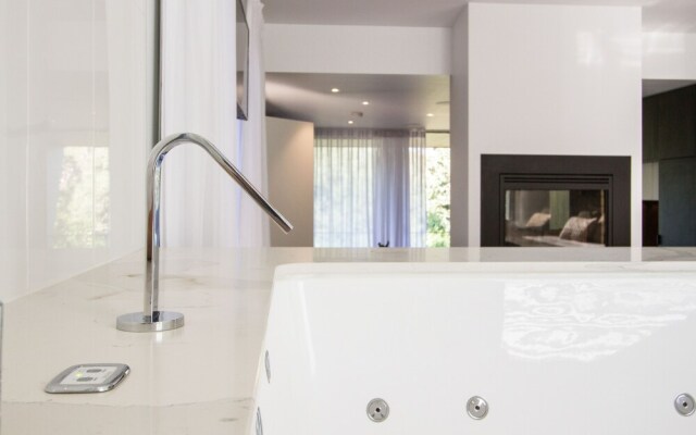 Hepburn Bathhouse & Spa Villas