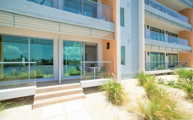 Cayman Luxury Rentals at One Canal Point