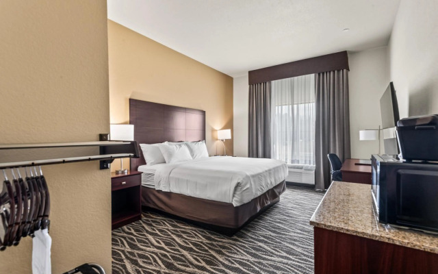 Cobblestone Hotel & Suites - Cullman