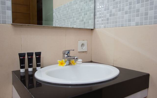 RedDoorz @ Kingkong Lane Kuta