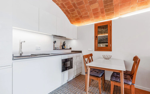Charming Holiday Home in Vulpellac with Shared Pool