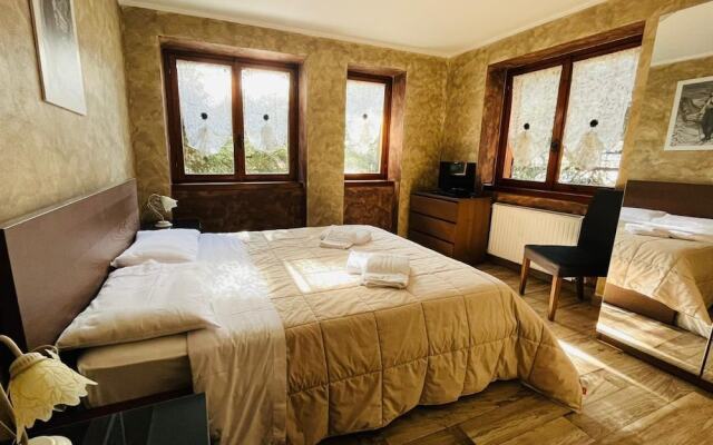 San Luigi Rooms & Apartments