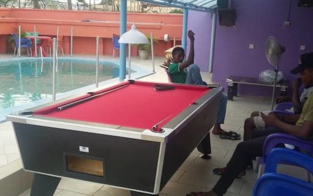 Divine Fountain Hotel