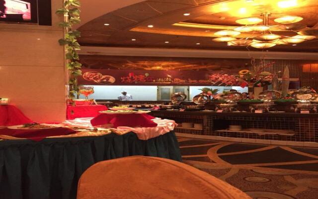 Royal Century Hotel