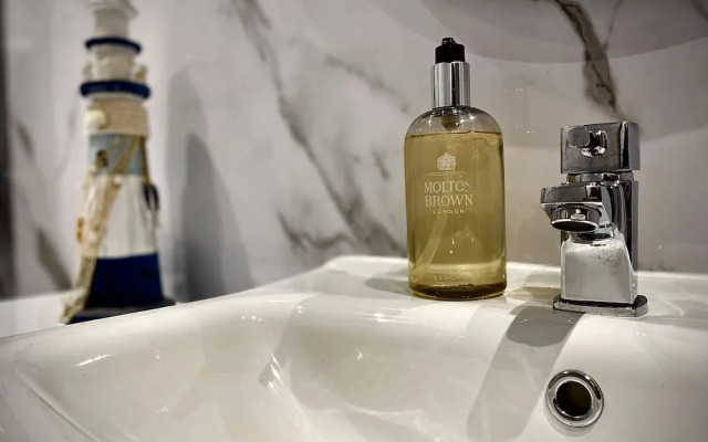 Beautiful Hot Tub Suite in Lytham St Annes