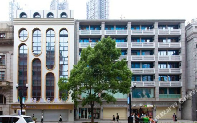 Y2 Boutique Hotel (Jianghan Road Pedestrian Street Hankou Jiangtan Branch)