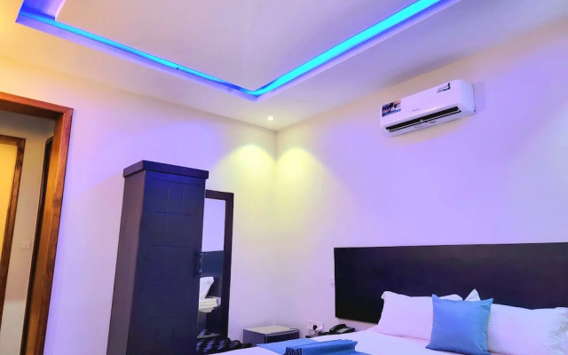 Velmont Hotel