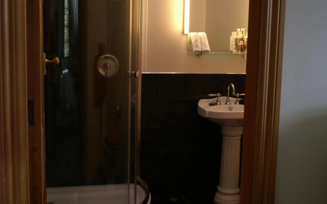 Fyffe Country Lodge