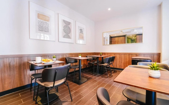 Timhotel Tour Eiffel