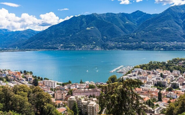 Garden Jewel Design Apartment