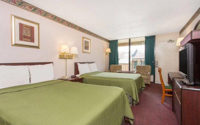 Knights Inn Roanoke
