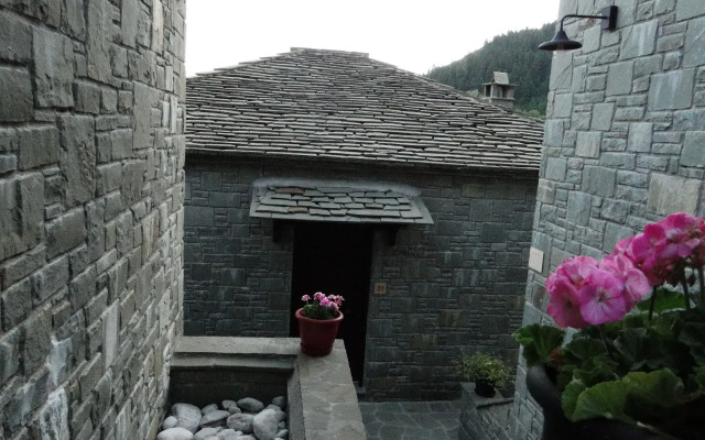 Rouista Tzoumerka Resort