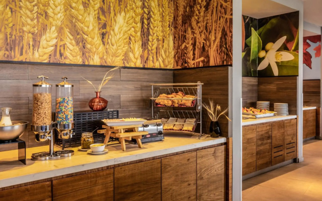 Fairfield Inn & Suites Mexico City Vallejo