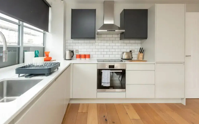 Central and Bright 1 Bedroom Flat - Peckham