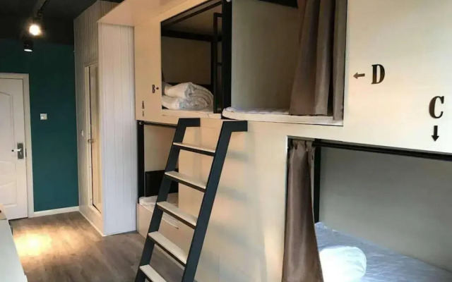 Wutongli Youth Hostel