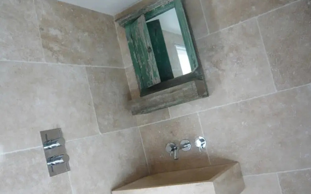 Fuchsia Bank Cottage