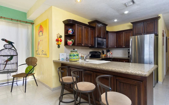Casa Frida Massive Condo Sleeps up to 12!