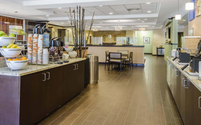 Comfort Inn & Suites Dothan East