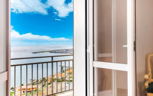 Scenic Holiday Home in Cipressa Near Town Centre