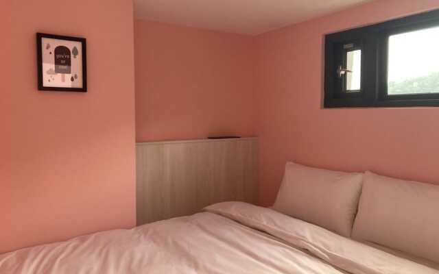 Owl Hostel