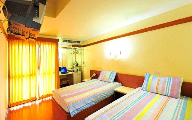 Mad Monkey Bangkok Hostel - Adults Only