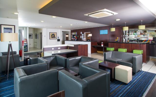 Holiday Inn Express Cambridge-Duxford M11, Jct.10 by IHG